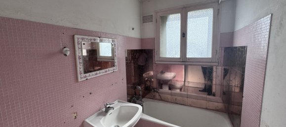 Casa de 5 dormitorios en Checy, France No. 248982 5