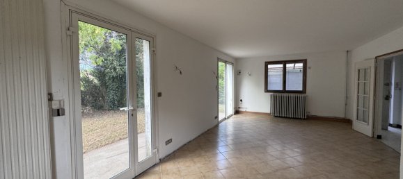 Casa de 5 dormitorios en Checy, France No. 248982 3