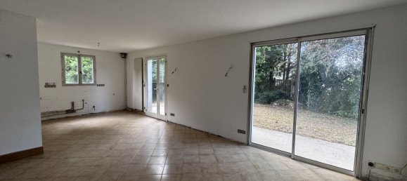 Casa de 5 dormitorios en Checy, France No. 248982 2