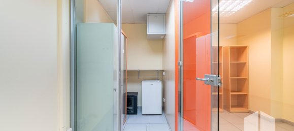 113m² Commercial property in Gava, Spain No. 141114 10