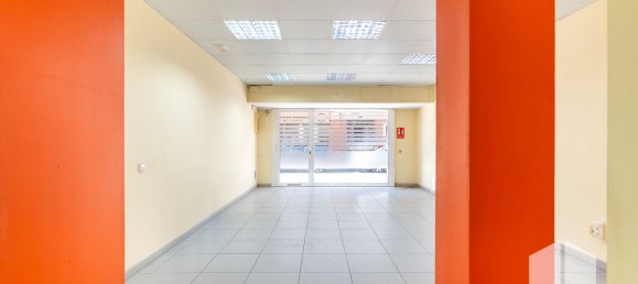 113m² Commercial property in Gava, Spain No. 141114 3