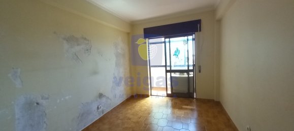 3 bedrooms Apartment in Barreiro, Portugal No. 214028 4