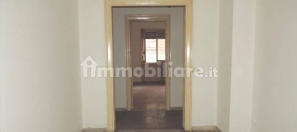 Apartamento de 2 dormitorios en Rome, Italy No. 294195 2