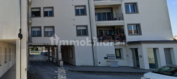 100m² Commercial property in Pontedera, Italy No. 76091 9