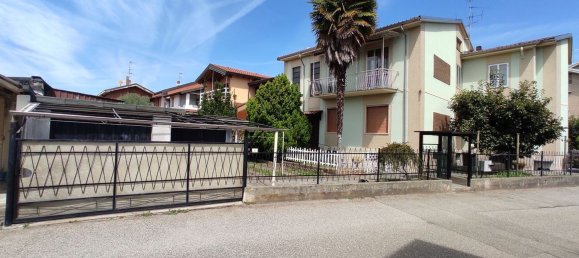 Apartamento de 4 divisões em Novara, Italy N.º 285667 3