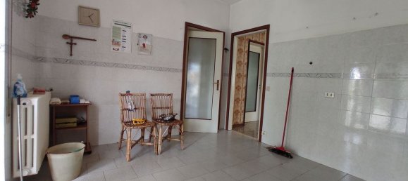 Apartamento de 4 divisões em Novara, Italy N.º 285667 17