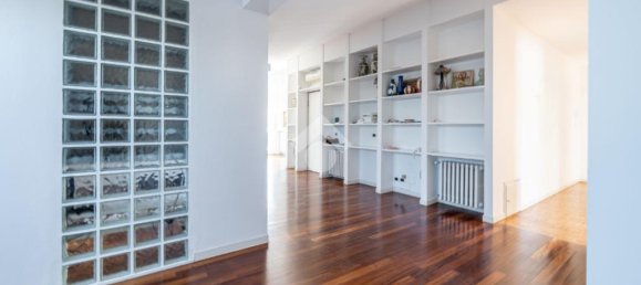 3 Schlafzimmer Penthouse in Langhirano, Italy, Nr. 54011 9