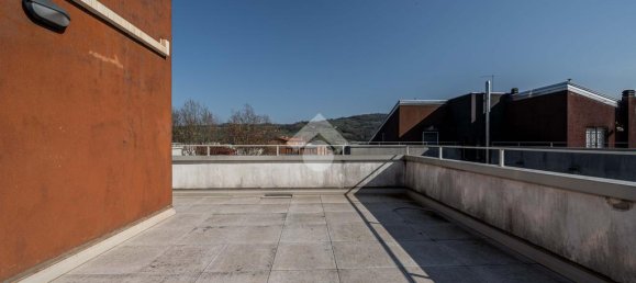 3 Schlafzimmer Penthouse in Langhirano, Italy, Nr. 54011 52