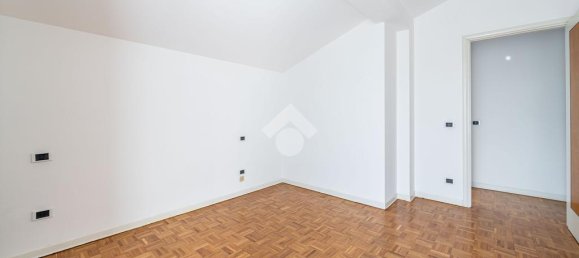 3 Schlafzimmer Penthouse in Langhirano, Italy, Nr. 54011 65