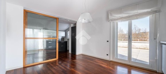 3 Schlafzimmer Penthouse in Langhirano, Italy, Nr. 54011 16