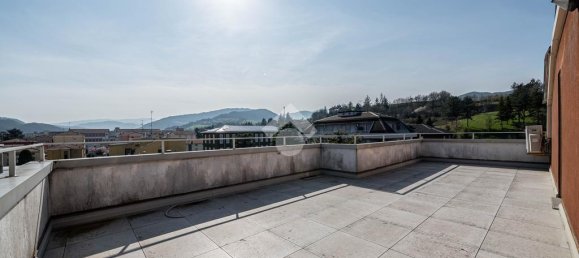 3 Schlafzimmer Penthouse in Langhirano, Italy, Nr. 54011 50