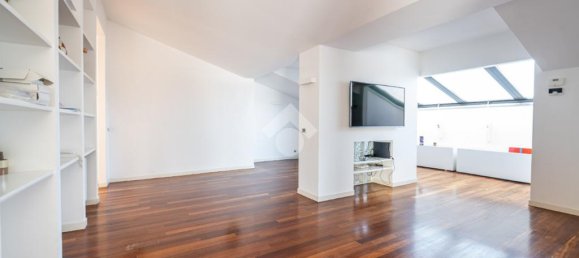 3 Schlafzimmer Penthouse in Langhirano, Italy, Nr. 54011 33