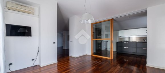 3 Schlafzimmer Penthouse in Langhirano, Italy, Nr. 54011 15