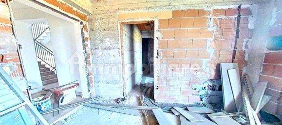 Квартира с 4 спальнями в Сан Джованни ла Пунта, Италия № 360353 10