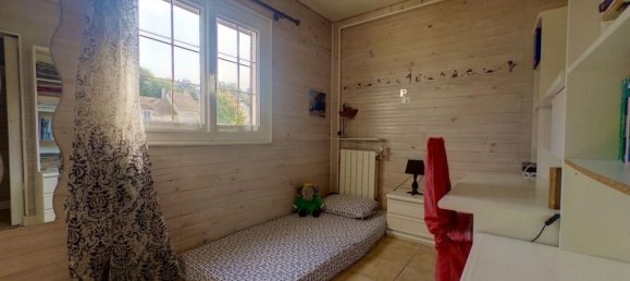 3 bedrooms House in Poissy, France No. 178025 12