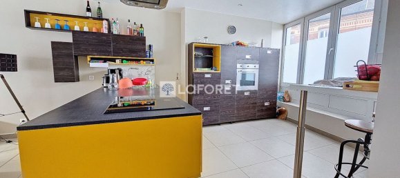 4 Schlafzimmer Stadthaus in Saint-Quentin, France, Nr. 249609 2