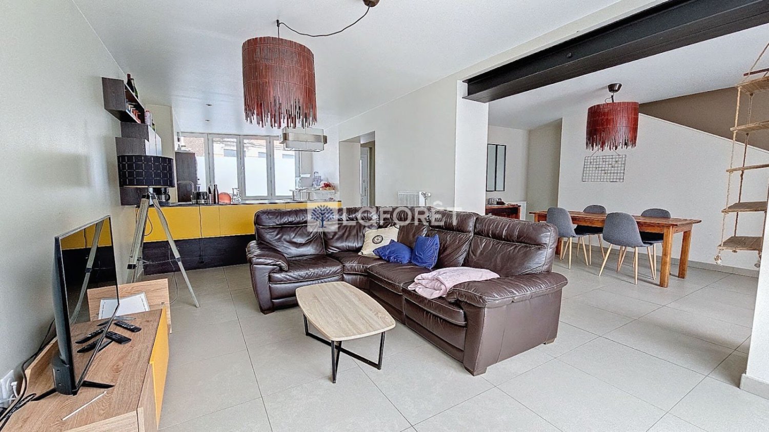 4 Schlafzimmer Stadthaus in Saint-Quentin, France, Nr. 249609