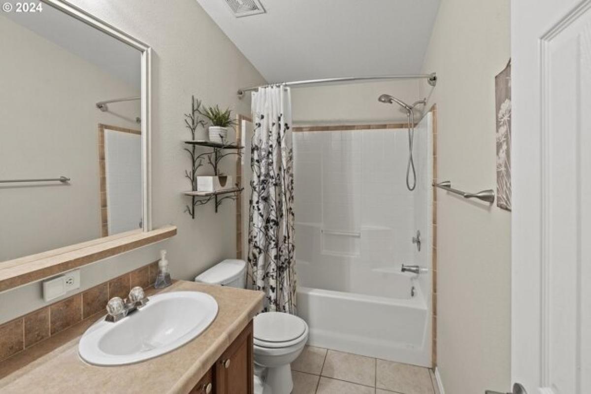 3 bedrooms House in Enterprise, USA No. 422388