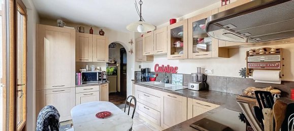 3 bedrooms House in Milly-la-Foret, France No. 147732 4