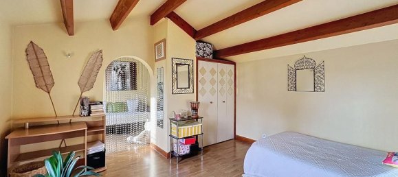 3 bedrooms House in Milly-la-Foret, France No. 147732 8