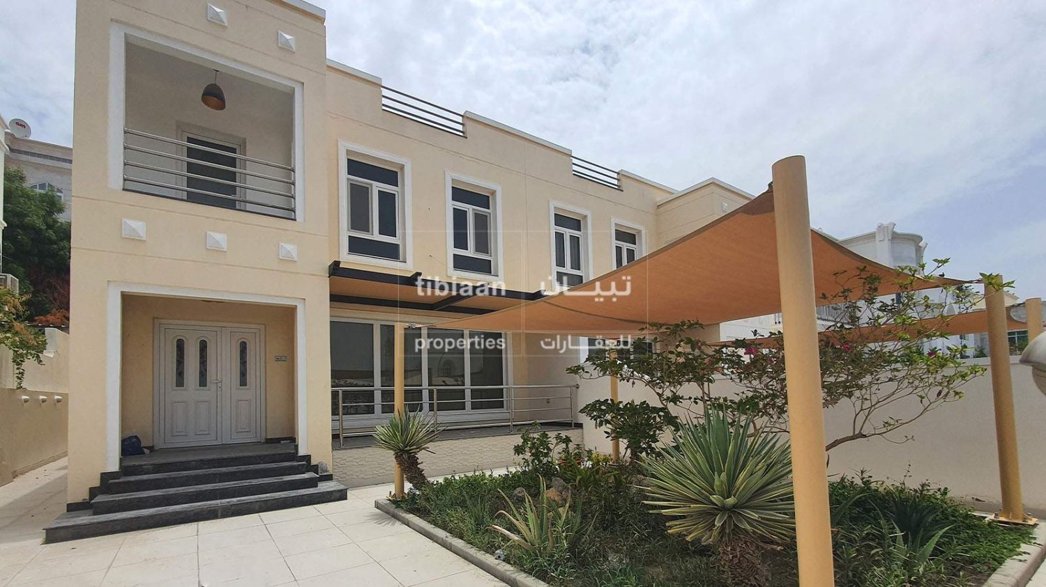 3 bedrooms Property in Al Khuwair, Oman No. 659