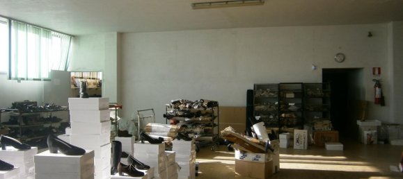 Entrepôt à Montegranaro, Italy 1984m² No. 103684 8