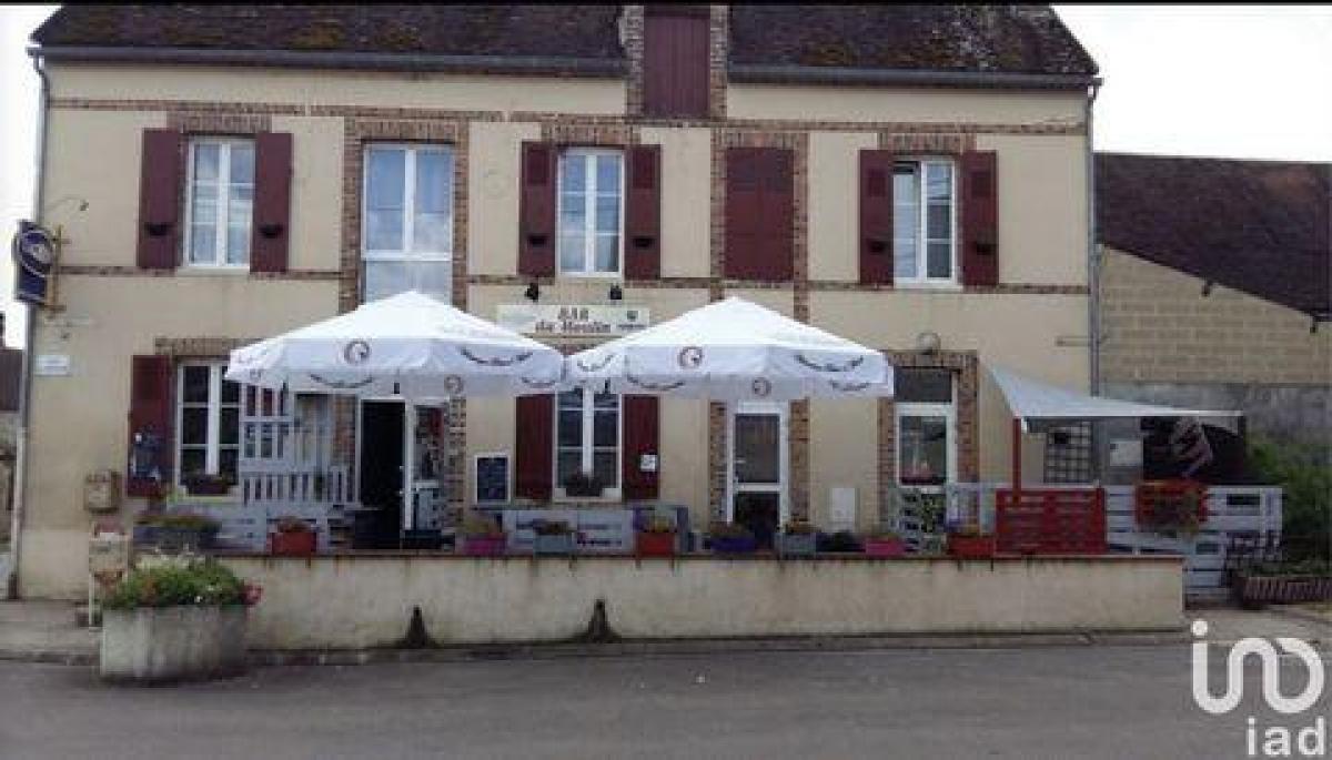 Фабрика 125м² в Санс, Франция № 17767