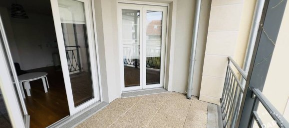 1 bedroom Apartment in Bougival, France No. 333323 6