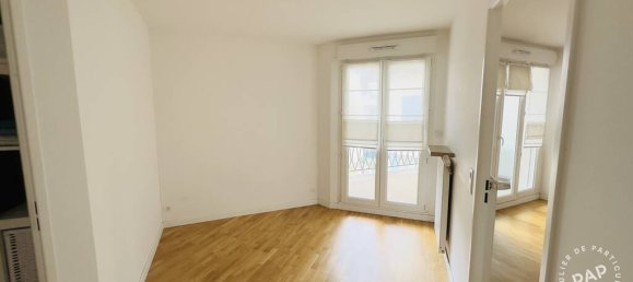 1 bedroom Apartment in Bougival, France No. 333323 3