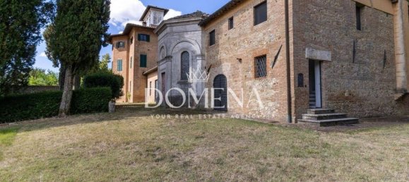 3 bedrooms Villa in Siena, Italy No. 274004 2