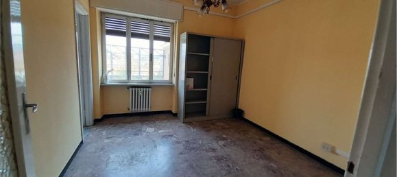 Apartamento de 5 habitaciónes en Alba, Italy No. 119282 4