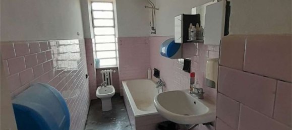Apartamento de 5 habitaciónes en Alba, Italy No. 119282 10