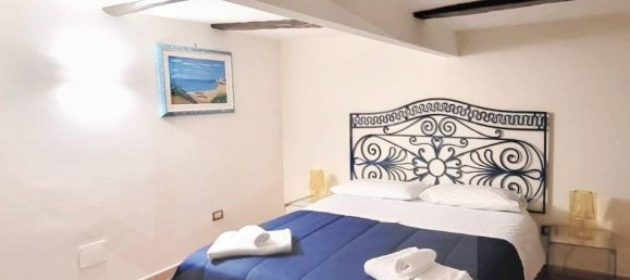 5 rooms Apartment in Naples, Italy No. 26507 10
