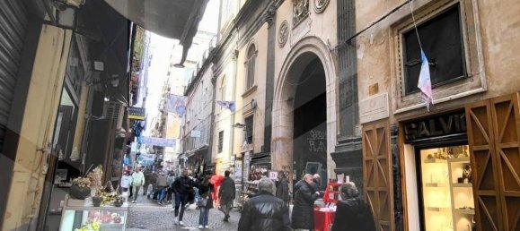 5 rooms Apartment in Naples, Italy No. 26507 20