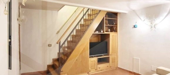 5 rooms Apartment in Naples, Italy No. 26507 7