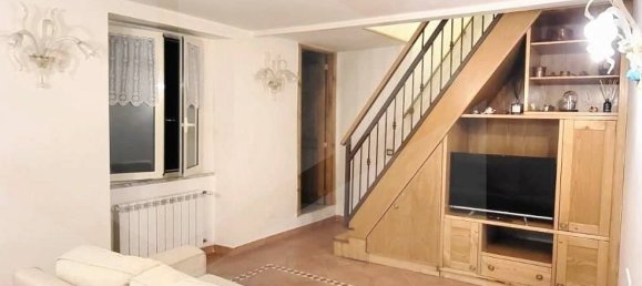 5 rooms Apartment in Naples, Italy No. 26507 9