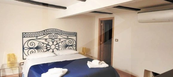 5 rooms Apartment in Naples, Italy No. 26507 11