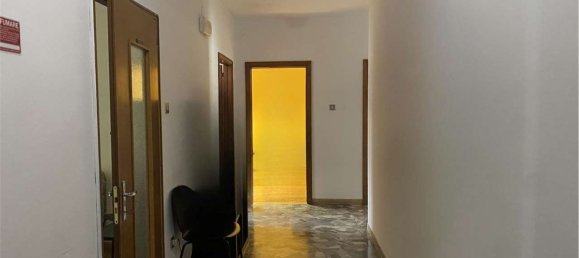 4 rooms Apartment in Trento, Italy No. 49103 6