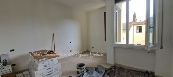 3 bedrooms Apartment in Florence, Italy No. 372792 4