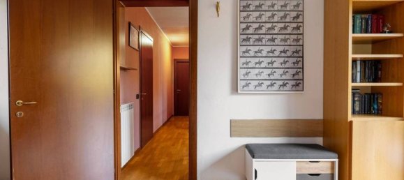 4 bedrooms Villa in Porto Valtravaglia, Italy No. 236124 17