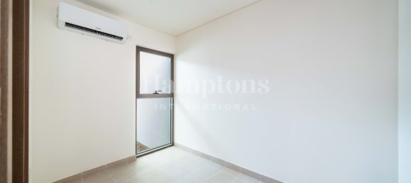 4 bedrooms Villa in Al Furjan, UAE No. 119808 8