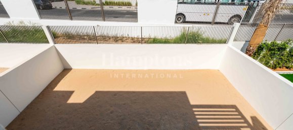 4 bedrooms Villa in Al Furjan, UAE No. 119808 6