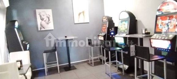 2 rooms Commercial property in Rome, Italy No. 271090 12