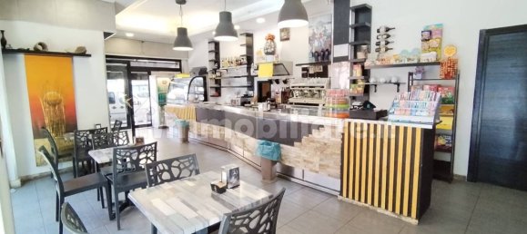 2 rooms Commercial property in Rome, Italy No. 271090 7