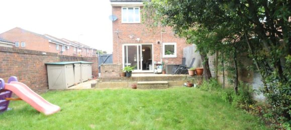 3 bedrooms Commercial property in Northolt, United Kingdom No. 13457 15