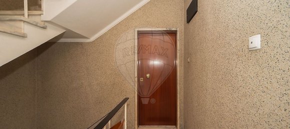 2 Schlafzimmer Wohnung in Oeiras, Portugal, Nr. 329667 4