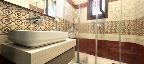 3 bedrooms House in Mesagne, Italy No. 59219 11