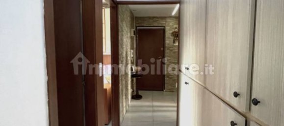 2 Schlafzimmer Wohnung in Tradate, Italy, Nr. 260703 18