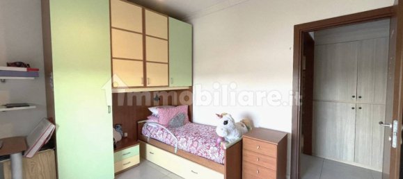 2 Schlafzimmer Wohnung in Tradate, Italy, Nr. 260703 16