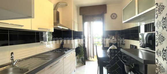 2 Schlafzimmer Wohnung in Tradate, Italy, Nr. 260703 5